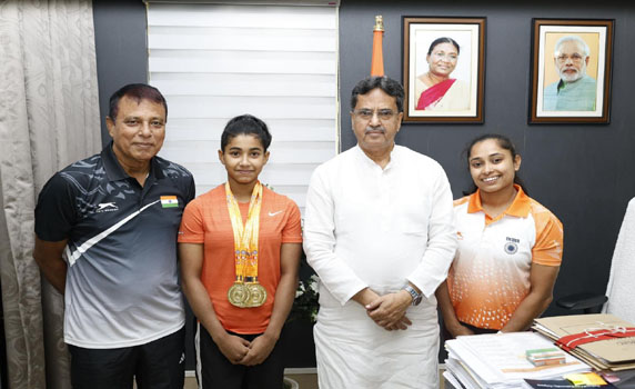 Tripura CM Dr. Manik Saha felicitates gymnast Sreeparna Debnath, who secured 3 Gold Medals in national level competition.
